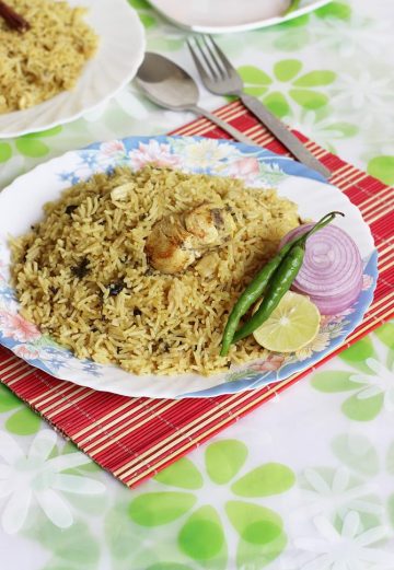 Chicken biryani recipe video | Easy chicken biryani in pot or pressure cooker