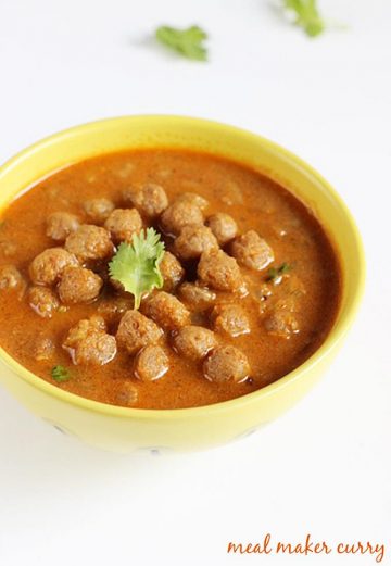 Soya chunks curry recipe | Meal maker curry recipe