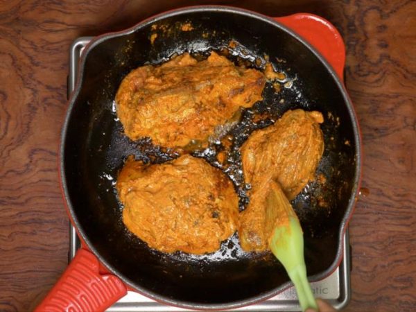 Tandoori Chicken Recipe Tandoori Murgh Swasthi S Recipes