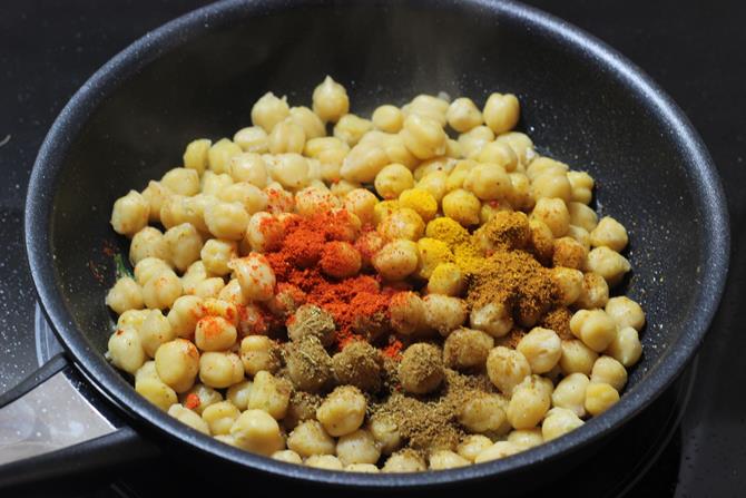 Dry chana  stir fried chickpeas    Swasthi s Recipes - 85