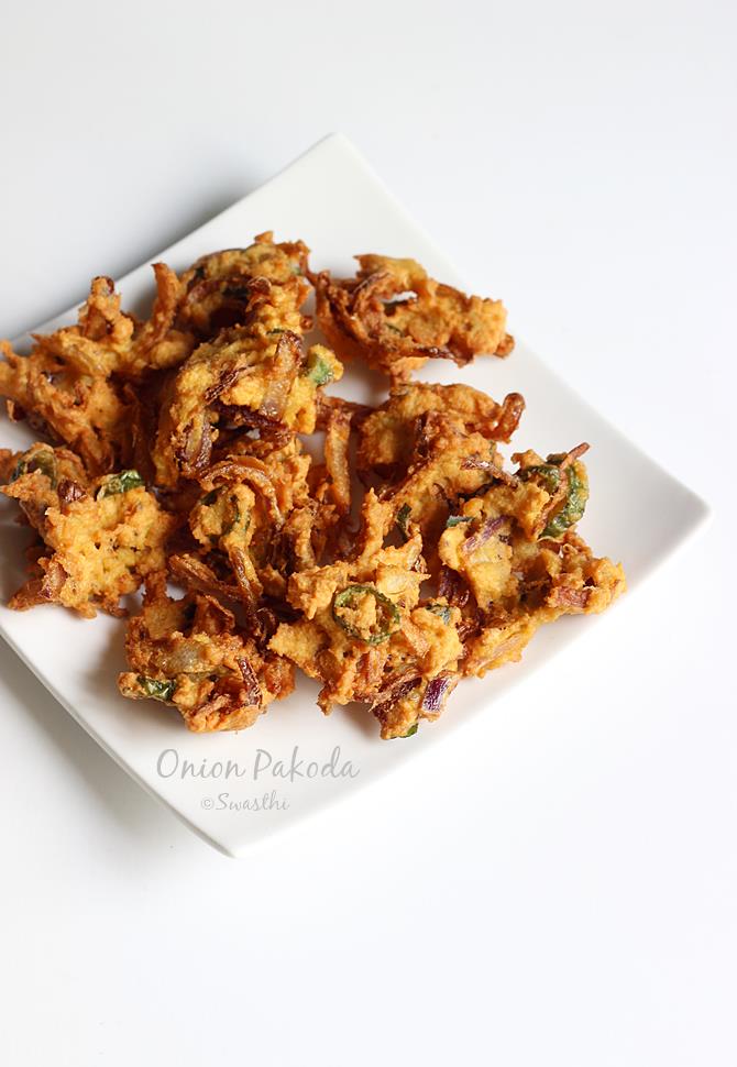 Onion pakoda or pakora recipe | How to make onion pakoda