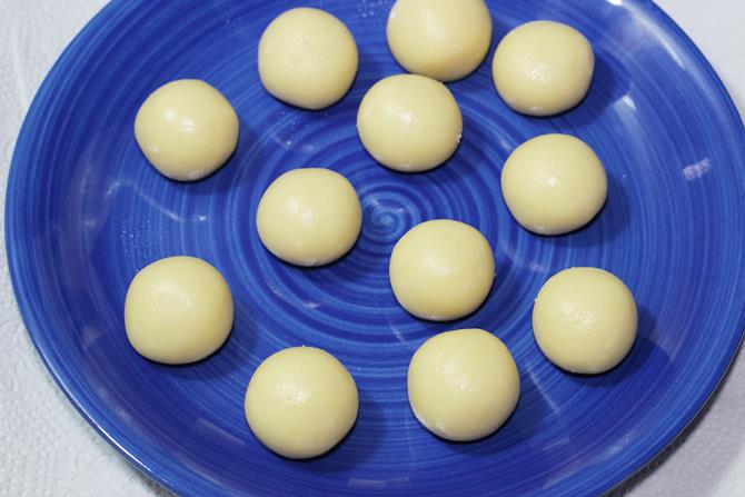 Gulab Jamun Recipe   Swasthi s Recipes - 5