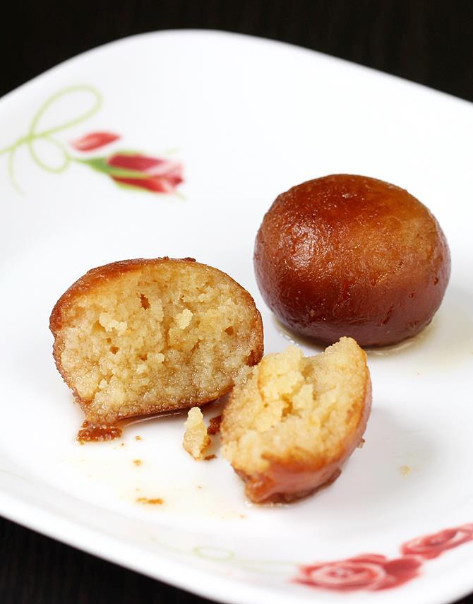 Gulab Jamun Recipe   Swasthi s Recipes - 12