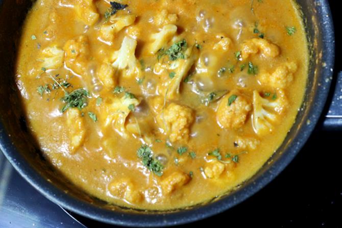 Gobi Masala   Cauliflower Masala   Swasthi s Recipes - 15