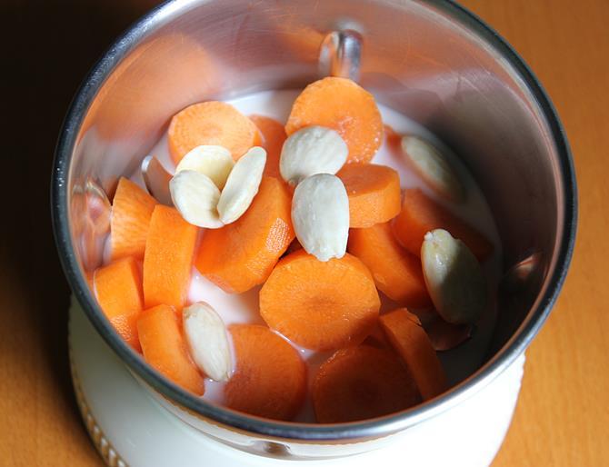 making carrots for baby food