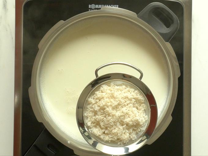 Rice Payasam Recipe  Paramannam    Swasthi s Recipes - 54