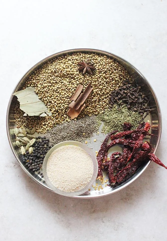 whole spices to make korma masala