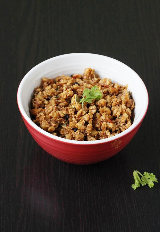 Chicken keema recipe (Chicken mince recipe) - Swasthi's Recipes