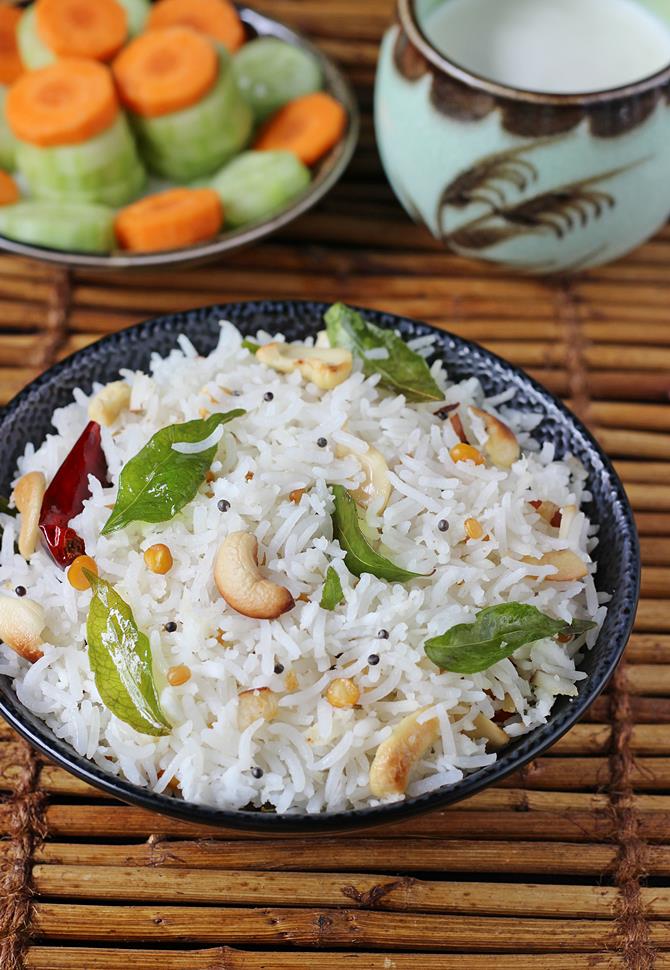 Coconut rice recipe | South Indian coconut rice recipe | Tengai sadam