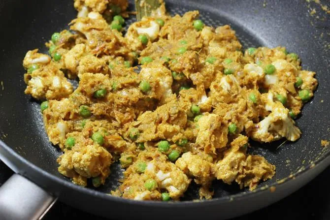 frying masala for cauliflower kurma recipe