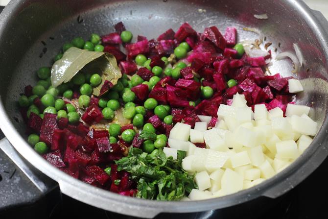 Beetroot Rice Recipe   Swasthi s Recipes - 42