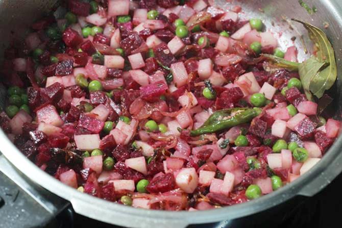 Beetroot Rice Recipe   Swasthi s Recipes - 88