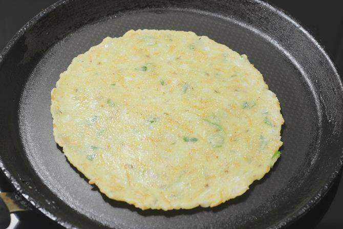 Akki Roti Recipe  Rice Flour Roti    Swasthi s Recipes - 80