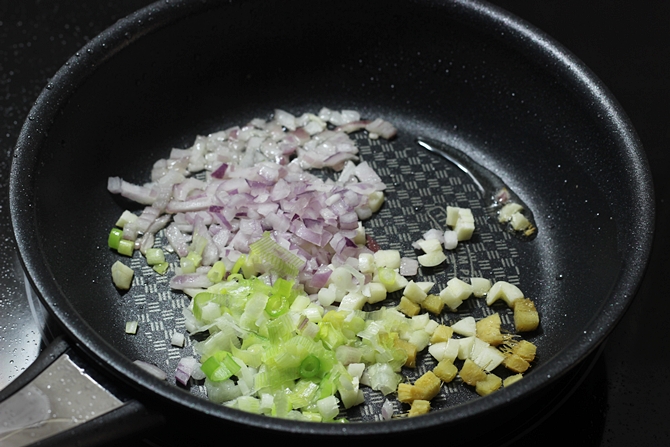 Baby Corn Manchurian   Swasthi s Recipes - 11