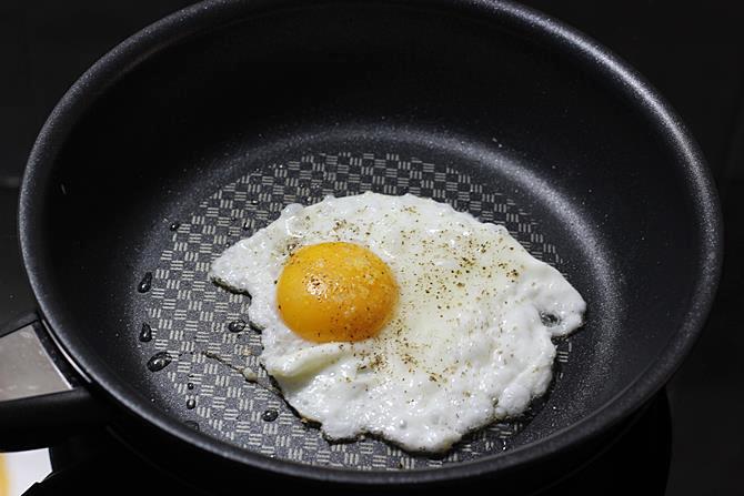 Fried egg sandwich | 10 mins egg breakfast recipe