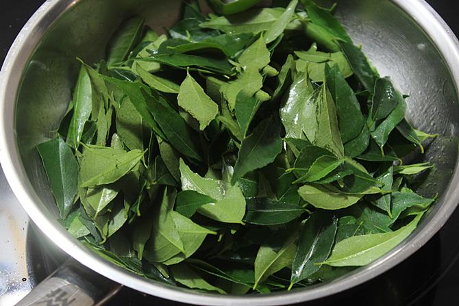 Curry leaves powder recipe   Karivepaku podi   Curry leaves rice - 92