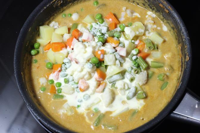 addition of cream in navratan korma recipe