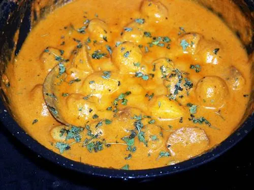 addition of kasuri methi to dum aloo recipe