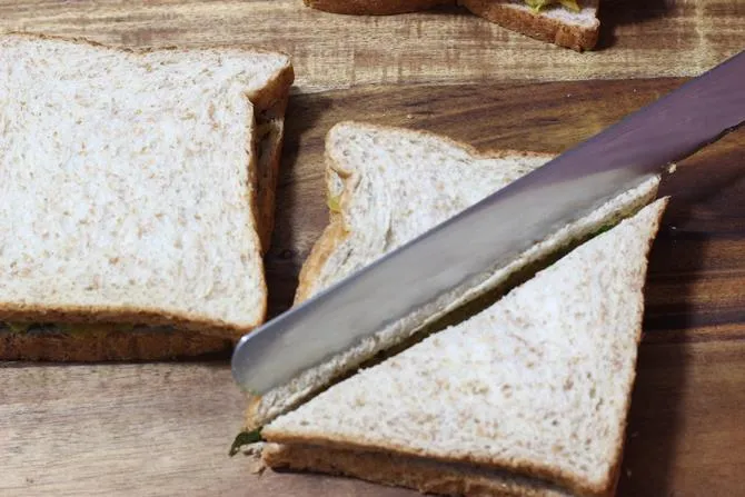 slice the stuffed bread 