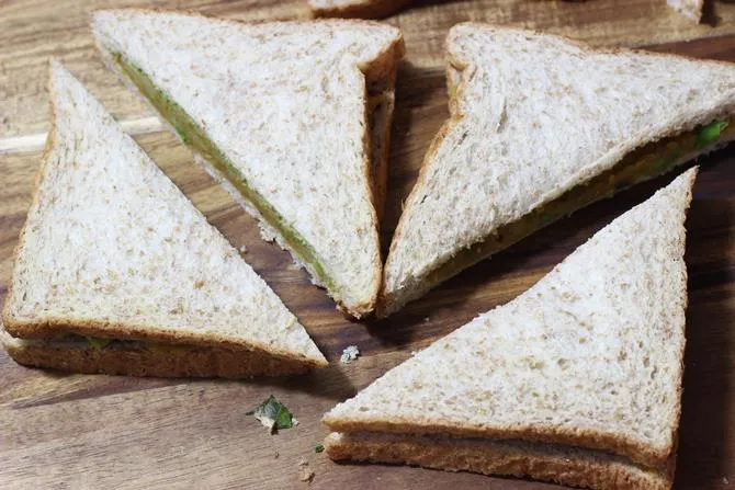 stuffed slices to make bread pakora