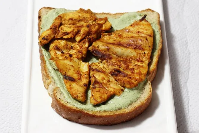 grilled chicken placed on bread