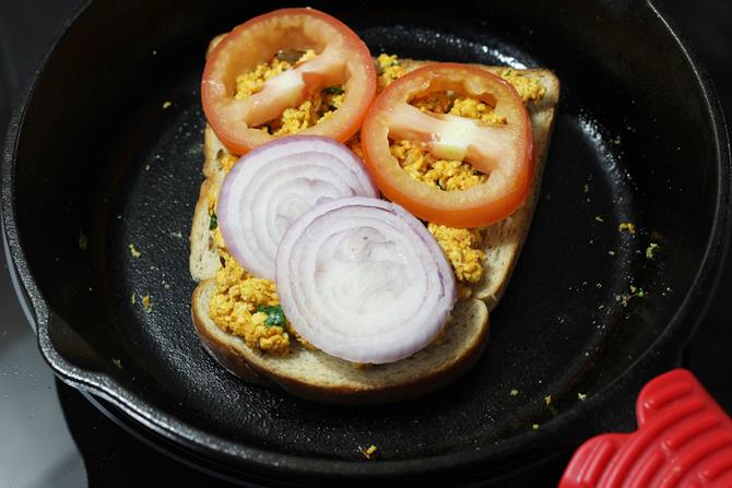 Paneer bhurji sandwich recipe in 10 mins   Tawa paneer sandwich recipe - 97