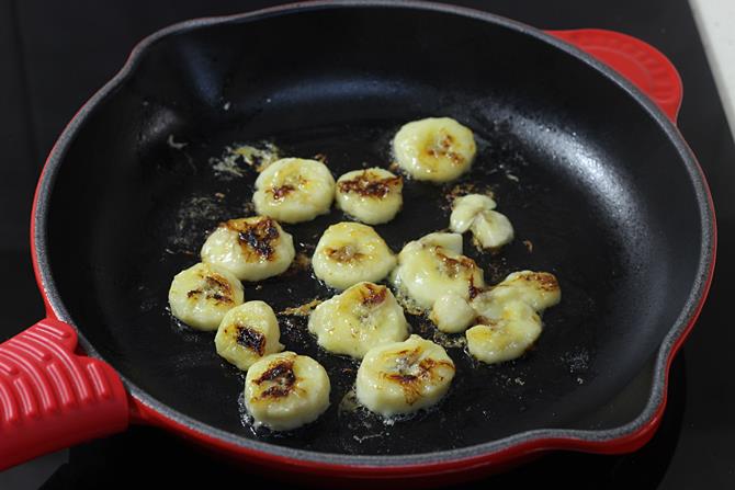 Eggless Banana Pancakes Recipe   Swasthi s Recipes - 82