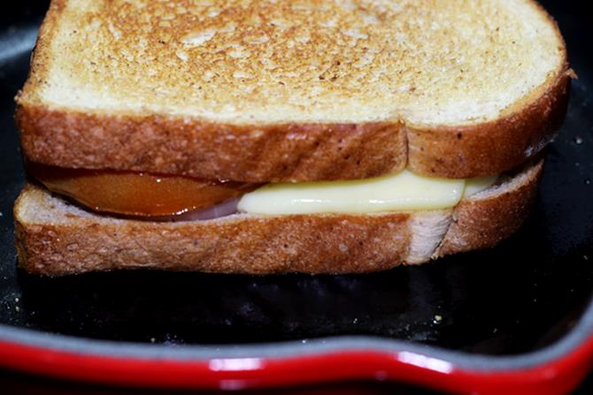 tomato-cheese-sandwich-recipe-08