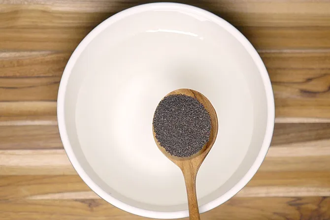 soaking faluda seeds in water