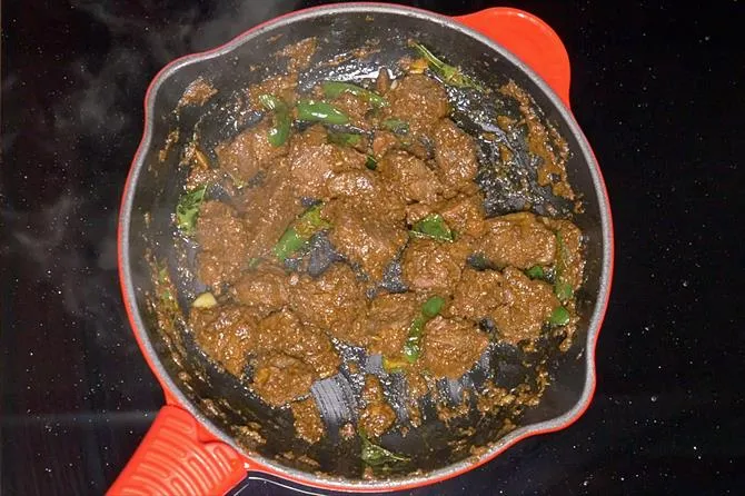 add chopped coriander leaves