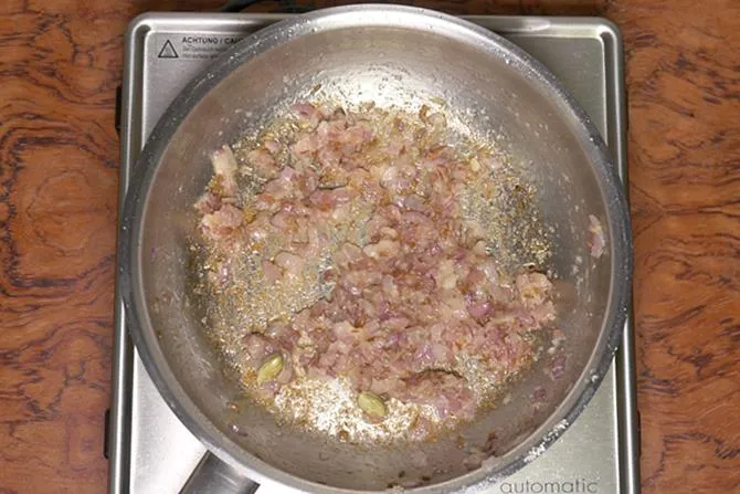 frying ginger garlic paste