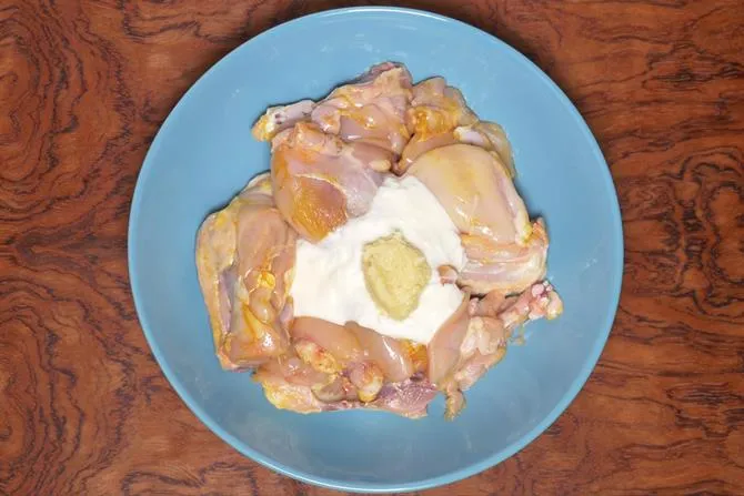 Marinate chicken with ginger garlic and yogurt