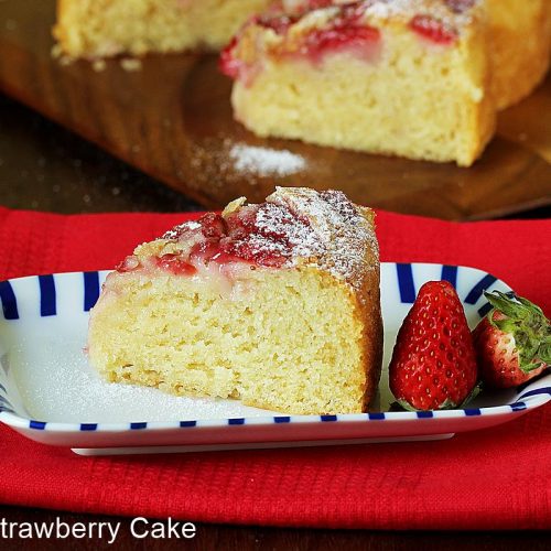 Eggless Strawberry Cake | Egg Free Strawberry Cake Recipe