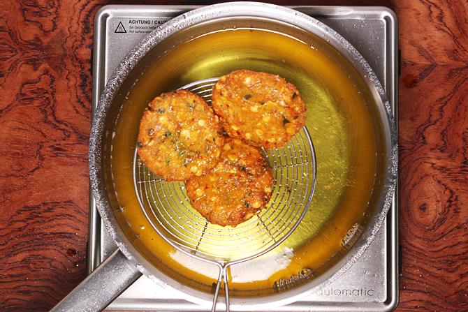 Corn vada recipe  sweet corn vada    Swasthi s Recipes - 47