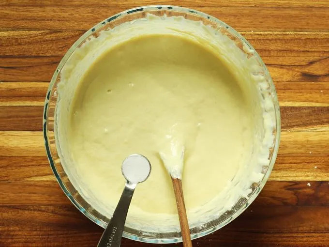 adding soda to jalebi batter