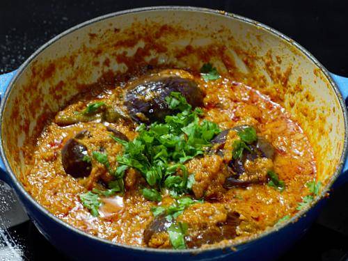 Bharwa baingan   Eggplant curry   Swasthi s Recipes - 27