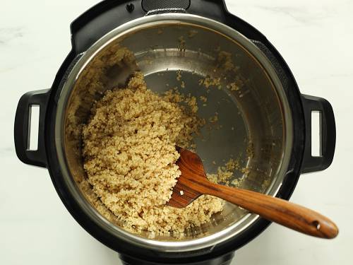 How to cook quinoa in instant pot   Swasthi s Recipes - 99