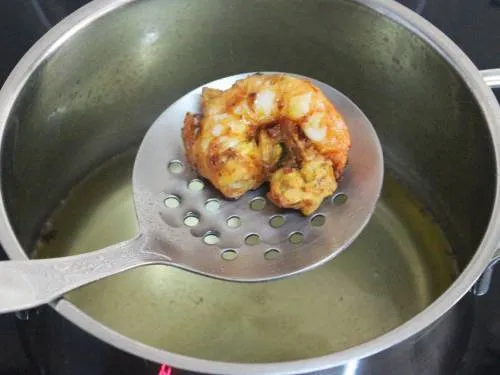 fried prawn in a skimmer