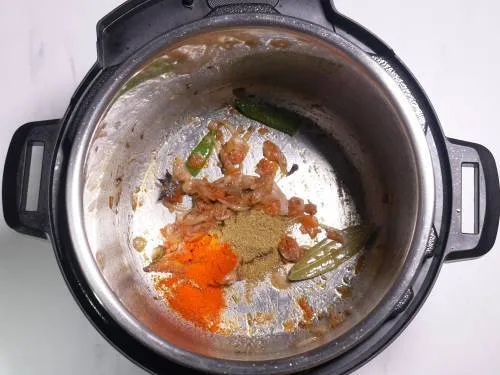 addition of spice powders