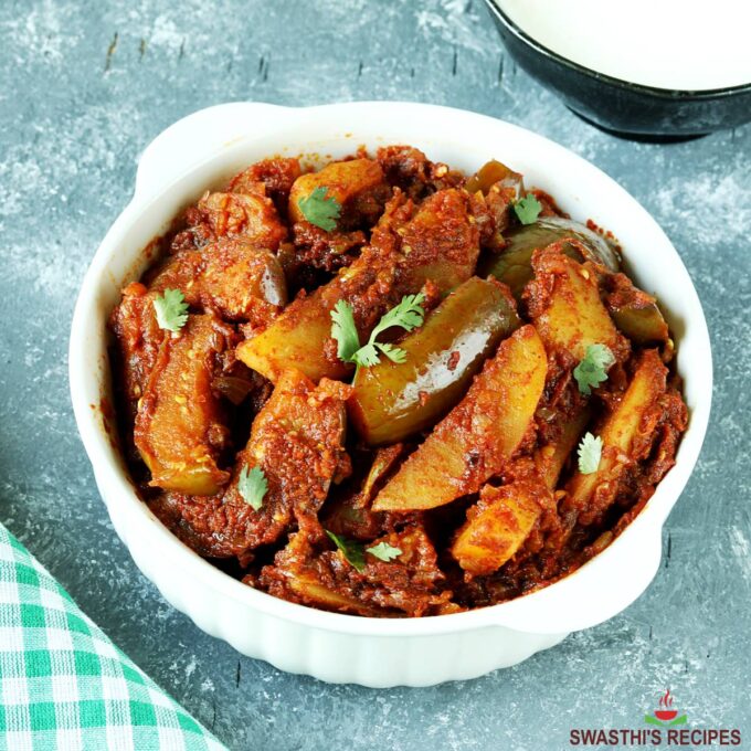 Aloo baingan masala (Eggplant potato curry) - Swasthi's Recipes