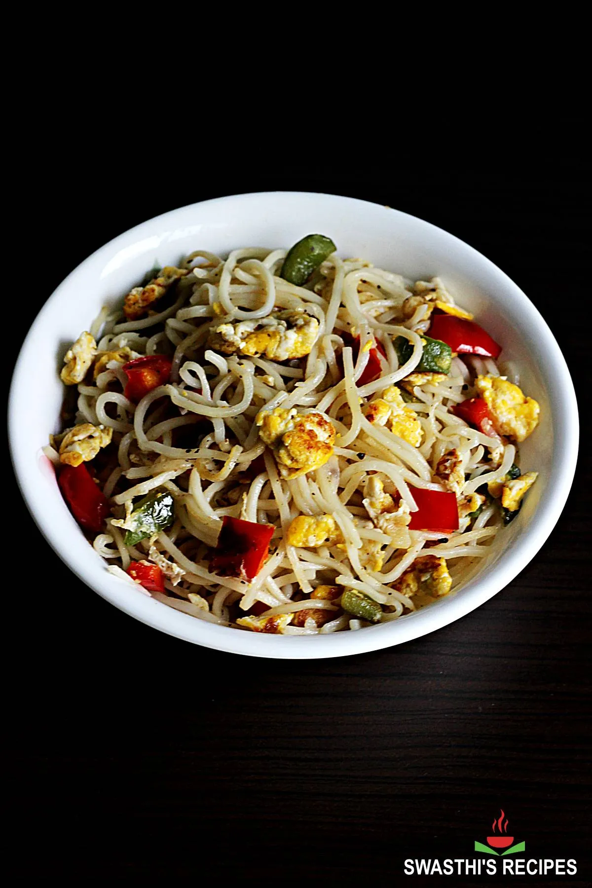 Egg fried noodles made in Chinese style