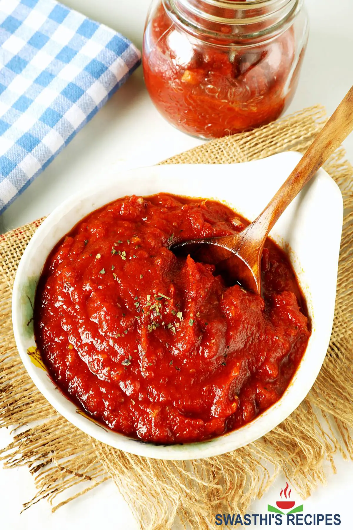 Homemade pizza sauce recipe with canned tomatoes