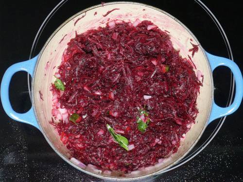 Beetroot Thoran Recipe   Swasthi s Recipes - 36