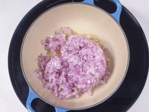 sautéing onions for tikka masala