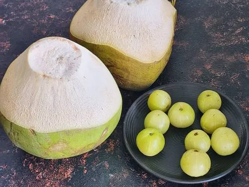 ingredients to make amla juice