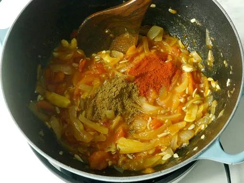 onion tomato masala for tofu