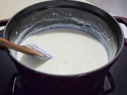 thick and creamy rice pudding