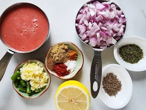 ingredients to make saag aloo