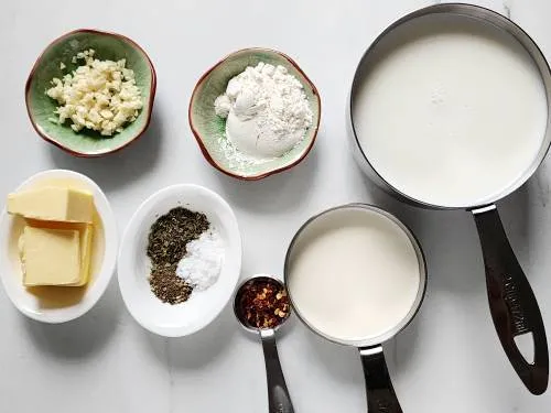 ingredients to make white sauce pasta