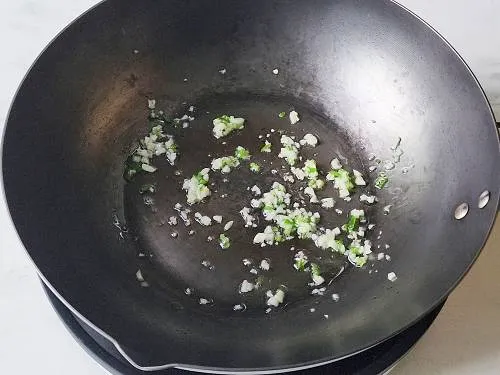 sauteed garlic